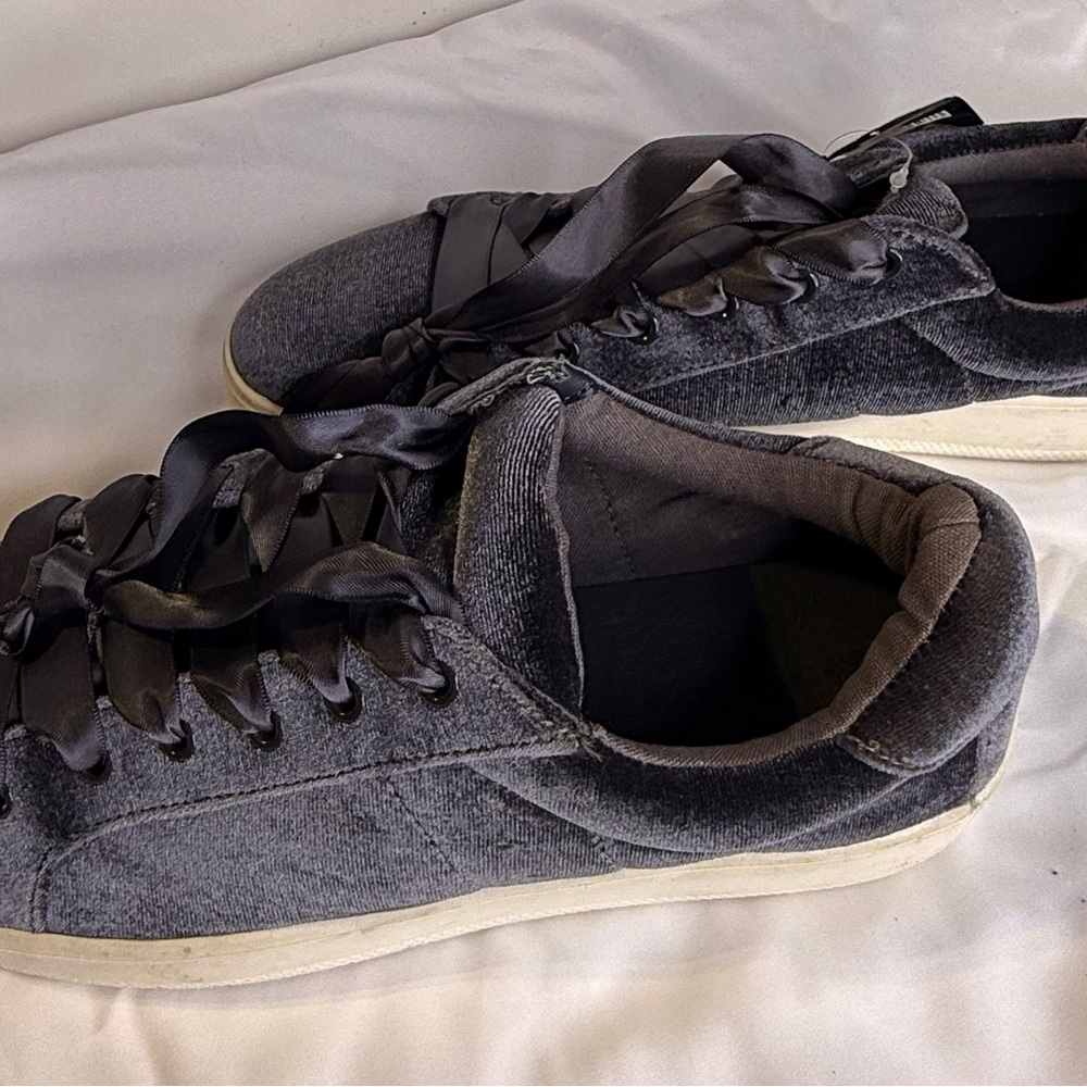 Big Buddha Men's Slate Blue/Gray Velvet Sneakers with Satin Ribbon Laces - Picture 3 of 6